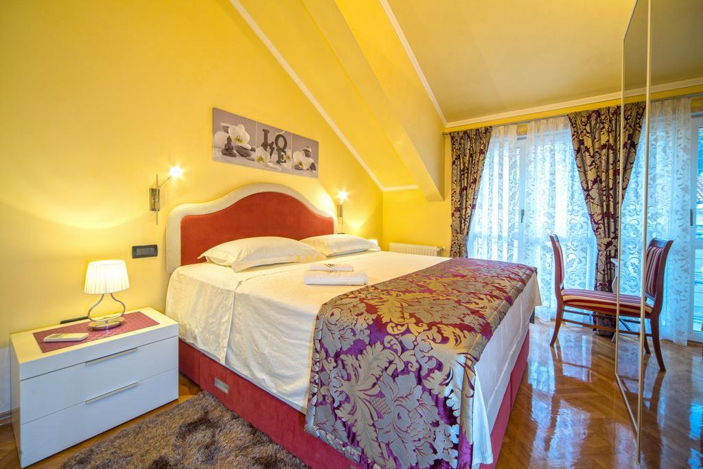 Apartments Anna Omiš Quarto foto